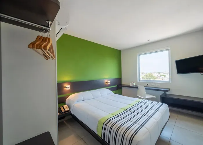 City Express Junior By Marriott Toluca Zona Industrial