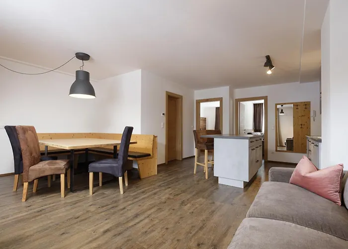 Dolomite Apartments - By Familiaris San Candido