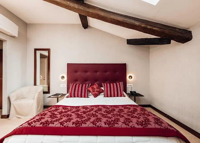 Trento Hotels With Jacuzzi