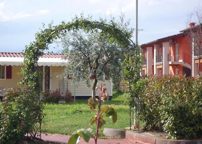 Boutique The Garda Village Sirmione