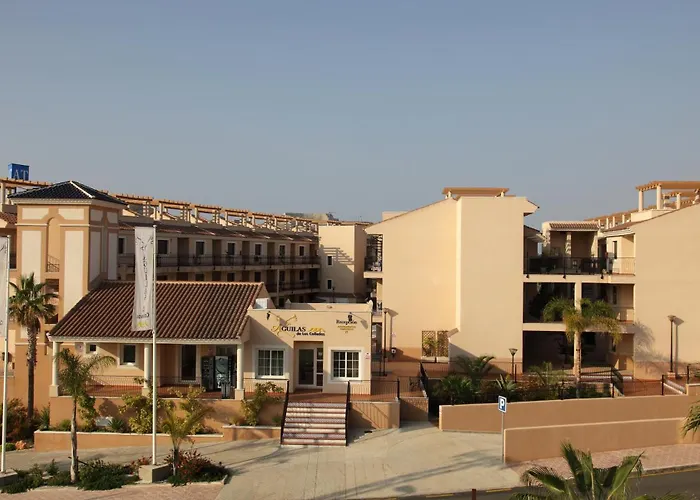 Apartamentos Turisticos Aguilas De Los Collados