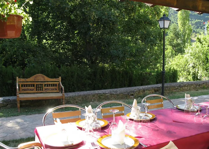 Hotel Charle Jaca Avec Terrain de Golf