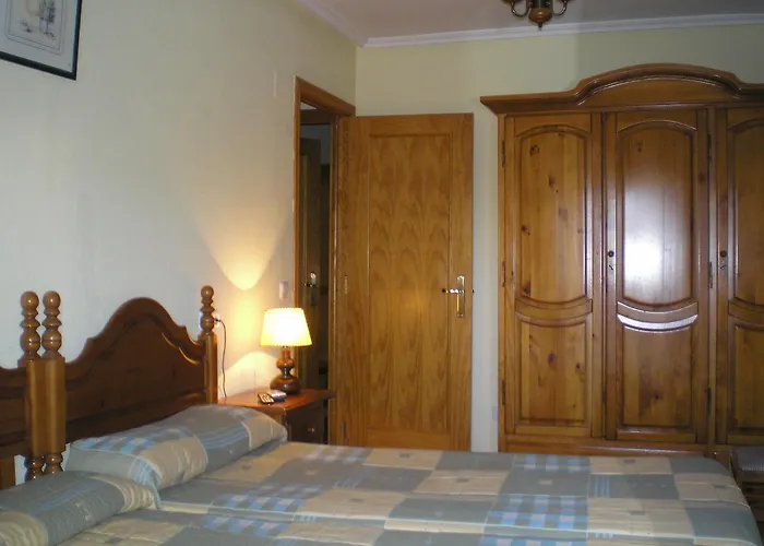 Apartamentos Turisticos Sol y Nieve Jaca