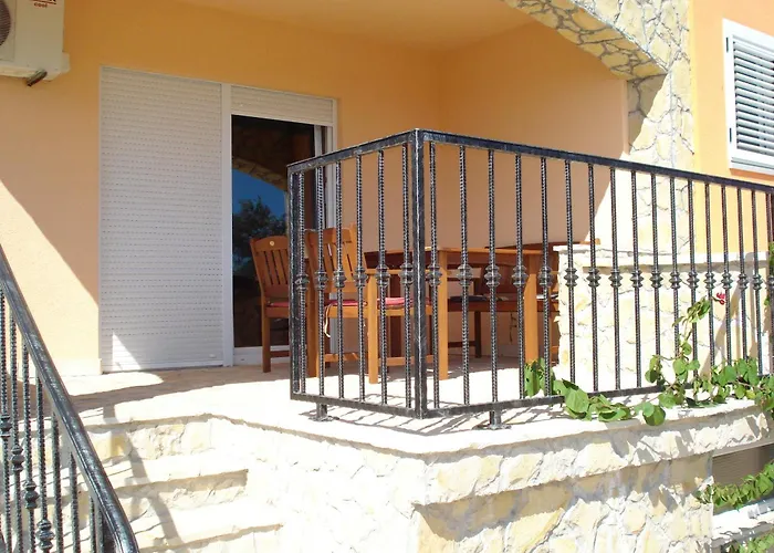 Apartments Villa Orange Medulin