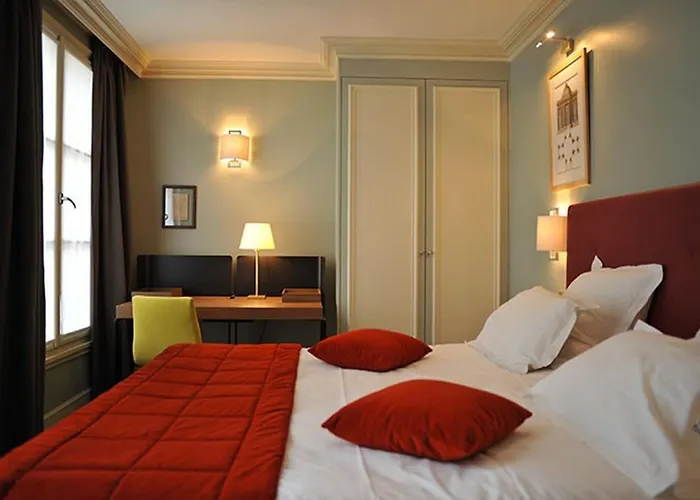 Hotel de L'Universite Paris