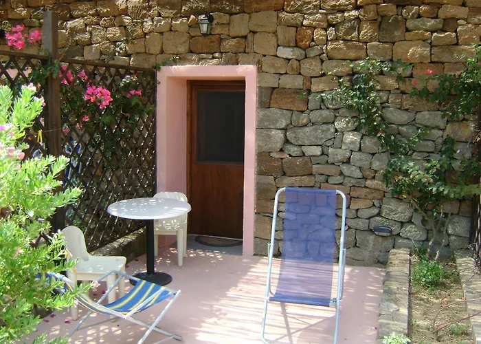 Agriturismo Zinedi Pantelleria con Piscina