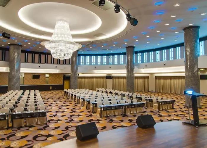 Imperial Hotel Kuching - 4 star Hotel