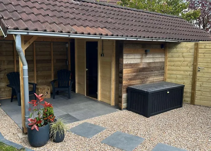 Villa Oscar with sauna in Winterswijk