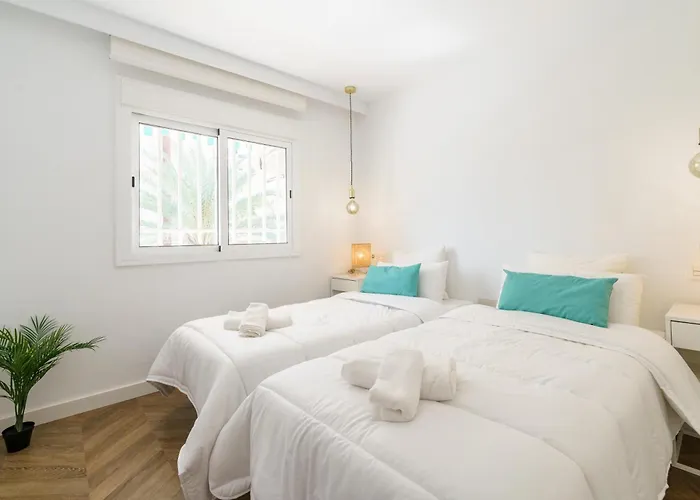 Huisdiervriedelijke Marbella Playa With Pool &100M From Sea - Happy Rentals