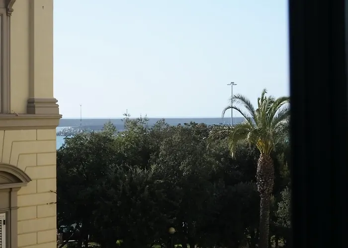 Boutique La finestra sul mare B&B Livorno