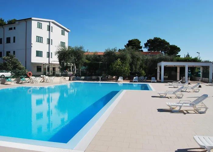 Albergo 2 Pini Rodi Garganico