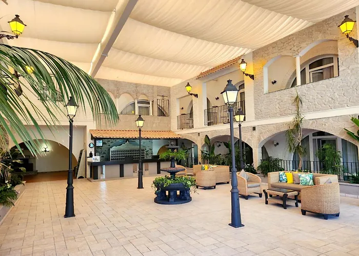 Hotel Castell Blanc
