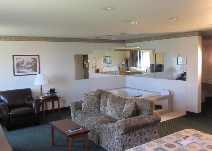 Super 8 By Wyndham Omaha Eppley Airport/Carter Lake