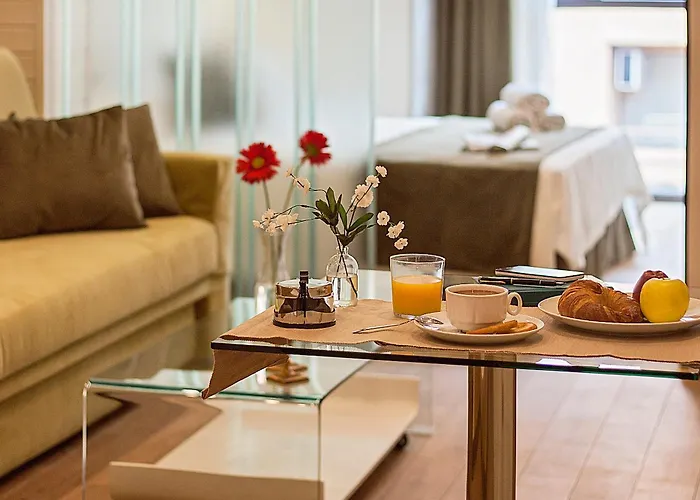 Apartamentos Suites Oficentro Deluxe Malaga