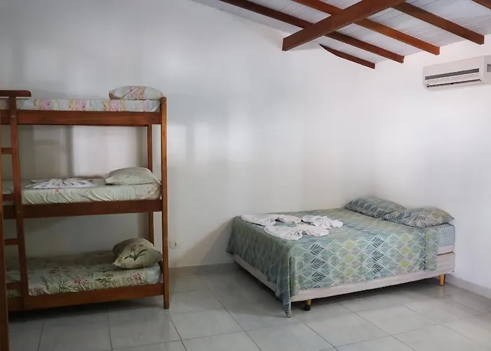 Chales E Suites Porto Seguro Maresias com piscina