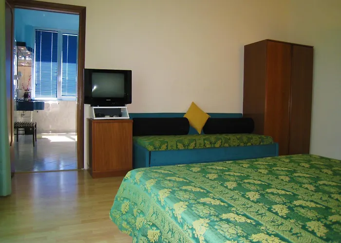 Hotel Boomerang - Check-In & Meals In Front At Hotel Sporting Salsomaggiore Terme