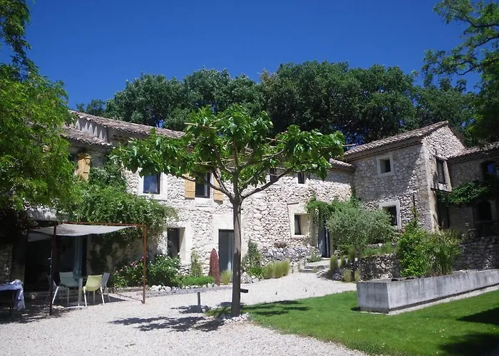 Bed and Breakfast Les Esplanes à La Garde-Adhémar