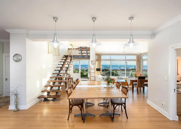138 Marine Beachfront Guesthouse