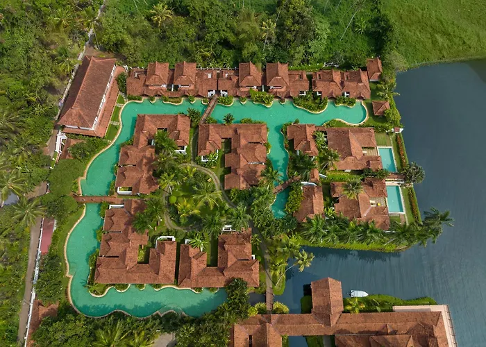 Kumarakom Lake Resort