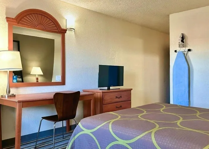 Pet friendly Super 8 By Wyndham Colorado Springs/Afa Area Hotel