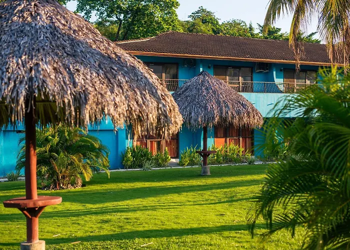 Beach Break Resort & Cr Surf Camp Jaco