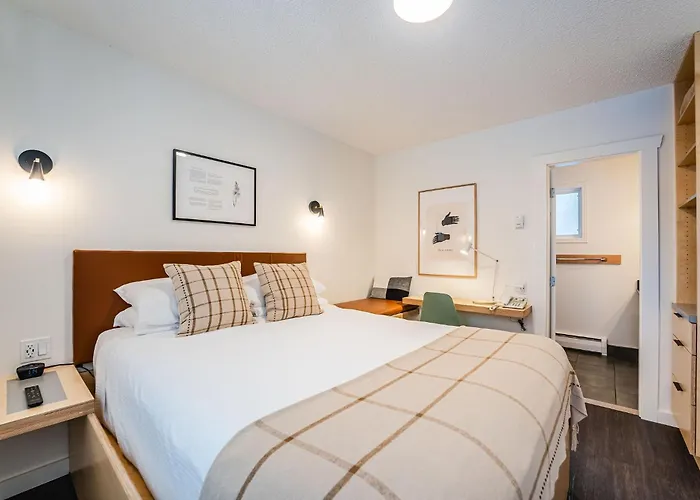 Swiss Chalet Motel Revelstoke