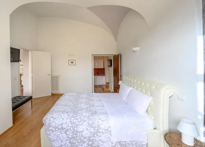 Via Giotto, 5