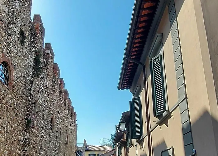 Castle Rooms Prato 