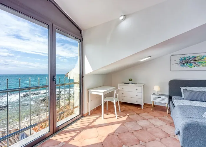 Cuvi Beach Apartments Rovinj