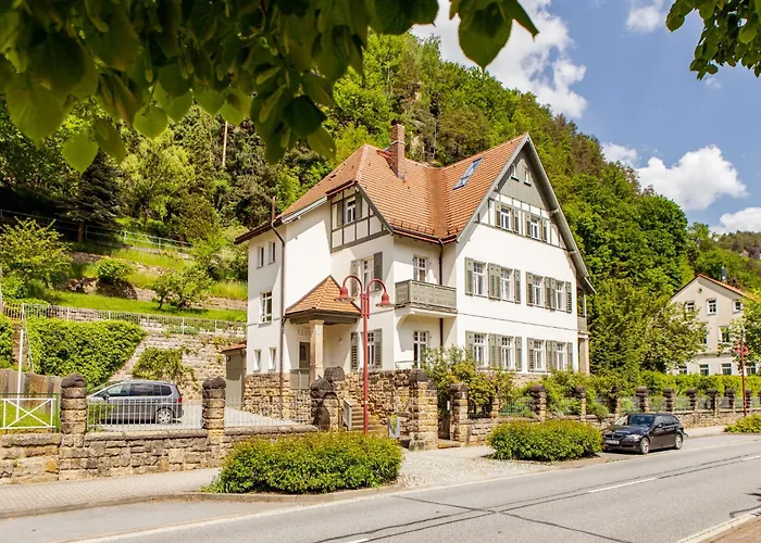 Villa Elbufer Bad Schandau