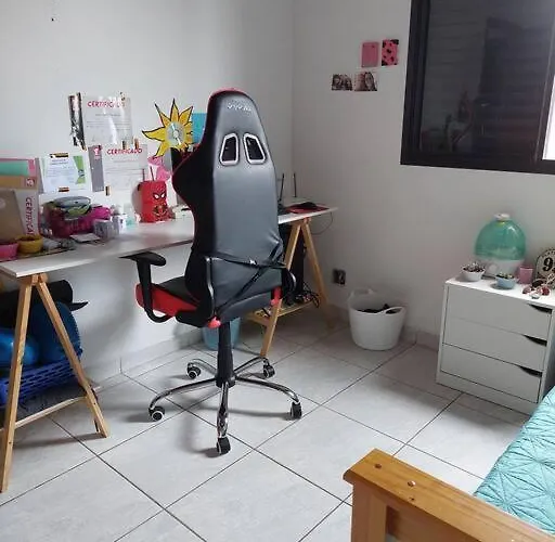 Vila Agradavel! Casa Toda! Perfeito Para Familias São José dos Campos que aceita animais de estimação