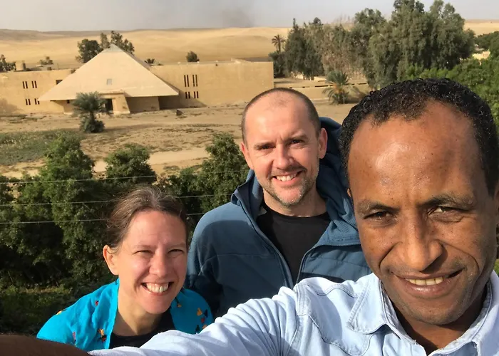 Sakkara Pyramid Inn Hotel El Hawamdeya