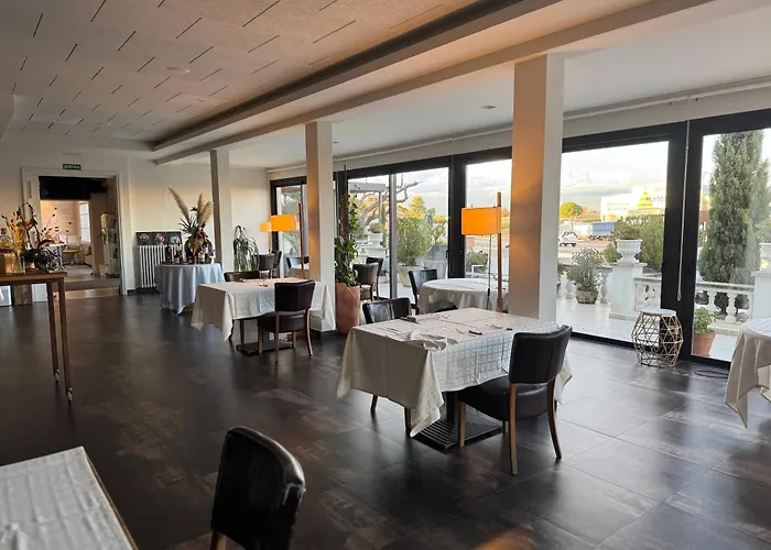 Boetiek Hotel & Restaurant Figueres Parc Los Hostalets de Llers