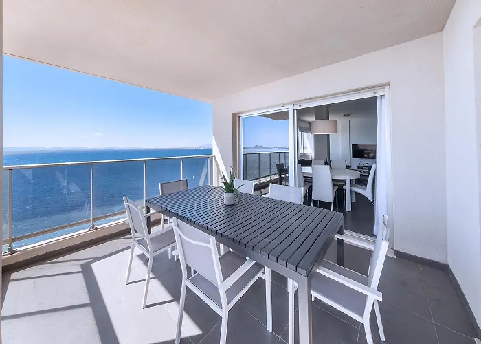 Boutique La Manga Beach Club Apartments