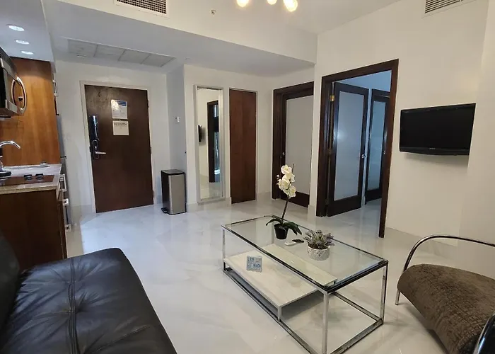 Strand Ocean Drive Suites