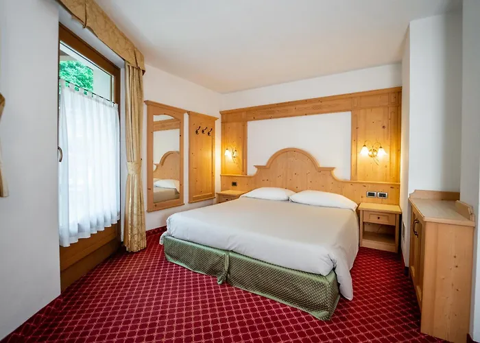 Chalet Campiglio Imperiale Garnì Madonna - un hotel a 4 stelle 