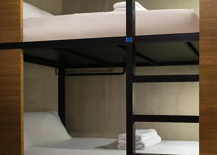 Tido Hostel - 5Min Walk To Penang Road Food Street - Central George Town - Near Komtar