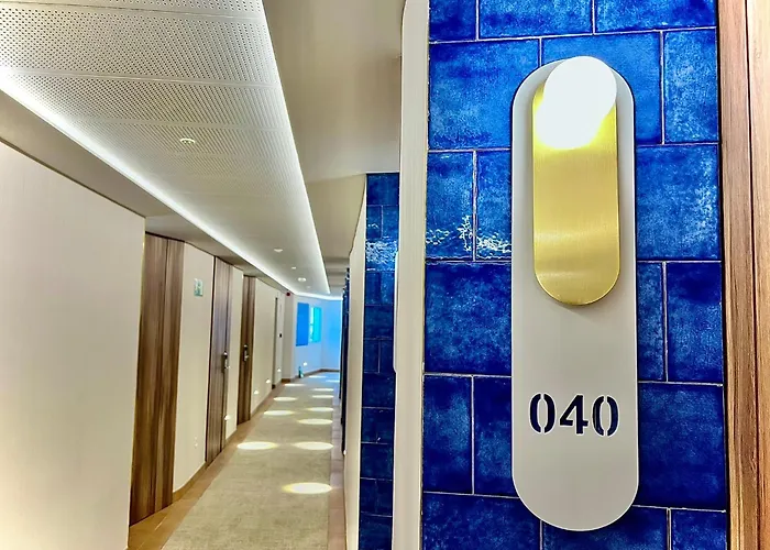 Hotel Perla Marina à Nerja - Hôtel 4 étoiles