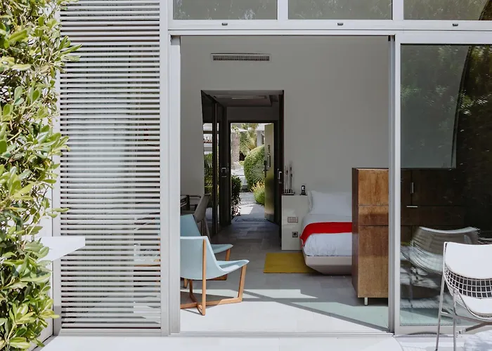 Hotel Sezz Saint-Tropez Con una Pista de Golf