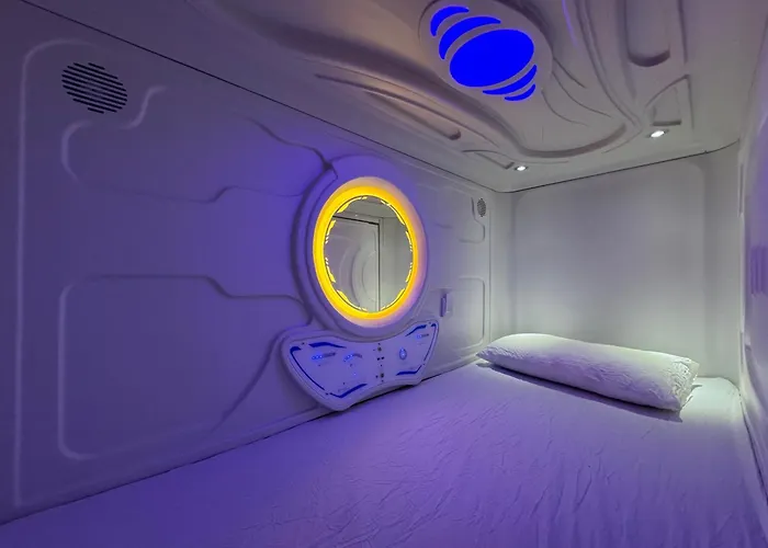 Hostel Space Capsule