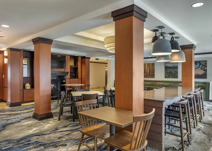 Fairfield Inn & Suites By Marriott Texarkana With Golf Course