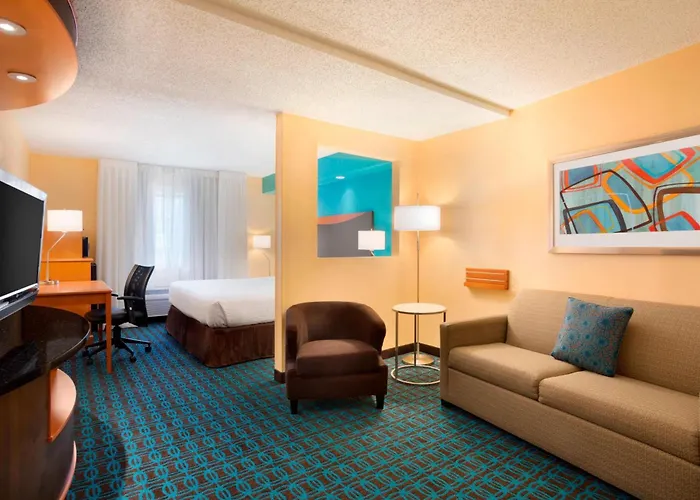 Fairfield Inn & Suites Fort Worth University Drive