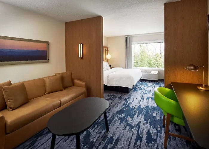 Fairfield Inn & Suites By Marriott Virginia Beach/Norfolk Airport