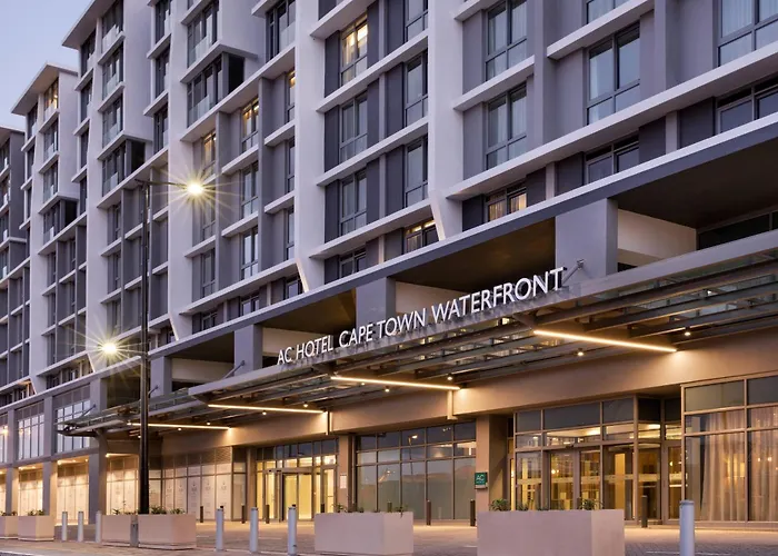 Ac Hotel By Marriott Cape Town Waterfront met golfbaan