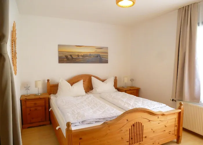 Ferienwohnungen mit Strandfeeling Waldstraße 15 Kellenhusen Ostsee