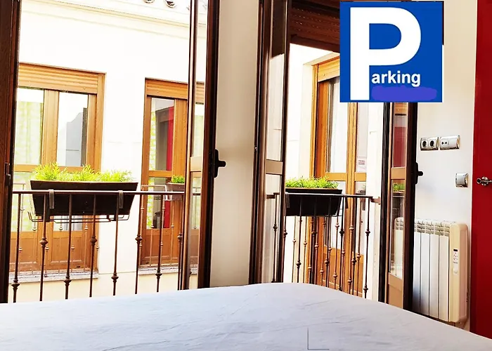 Santa Ursula 2 dormitorios Parking Público por horas a 50 m 18 euros dia Toledo