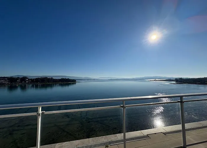 Boutique Apartamentos O Grove Awa Bay