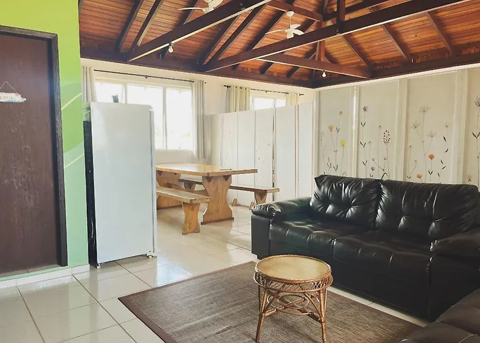 Pousada Casa Aratuca - 200Mt Da Praia Sao Francisco do Sul