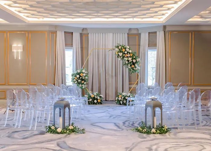 St. Augustine Hotels with Pool