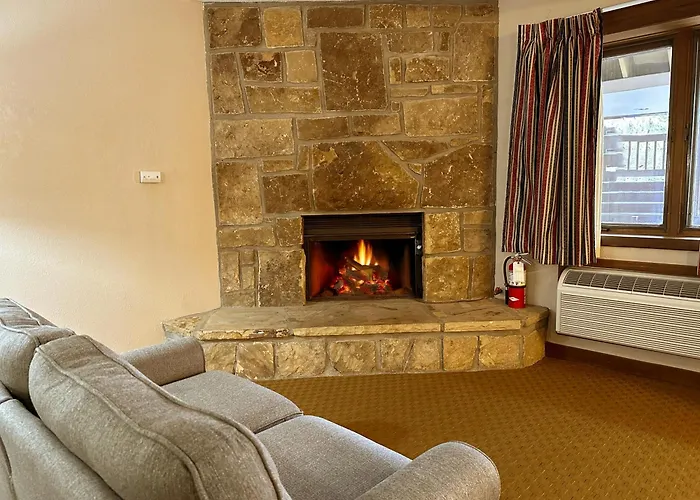 Sidney James Mountain Lodge Gatlinburg